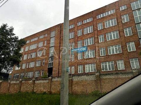 комерційна за адресою Віскозна вул., 10