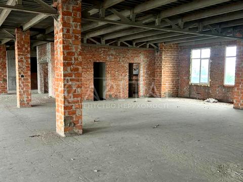 комерційна за адресою Віскозна вул., 10