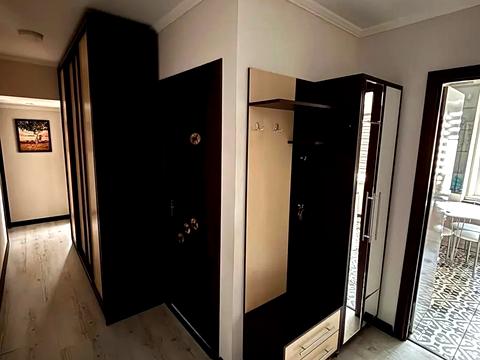 квартира за адресою Академіка Булаховського вул., 38