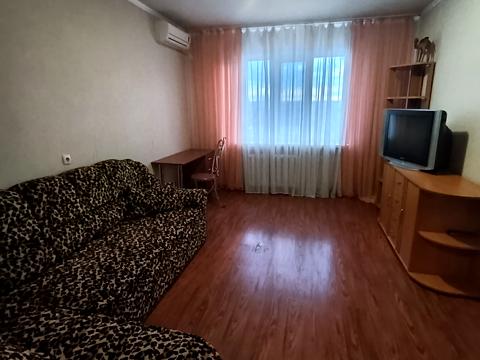 квартира за адресою Мілютенка вул., 25