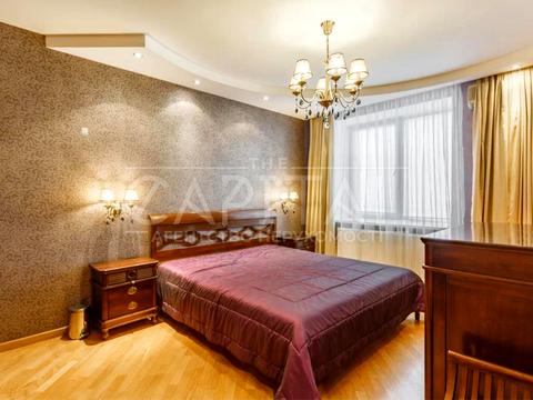 квартира за адресою Богатирська вул., 18-А