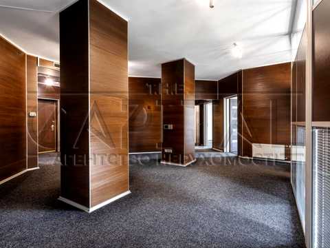 комерційна за адресою Жилянська вул., 59