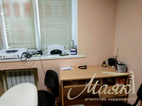 коммерческая по адресу Михаила Бойчука ул. (Кіквідзе), 18-А