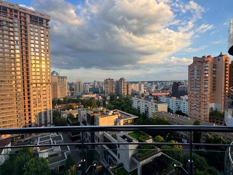 квартира за адресою Лабораторний пров., 7