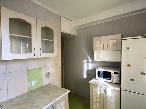 квартира за адресою Ореста Левицького вул. (Академіка Курчатова), 8-Б