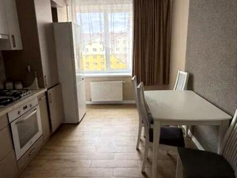 квартира за адресою Бишівська вул., 7