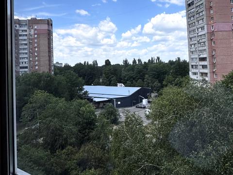 квартира за адресою житловий масив Тополя-1 вул., 8