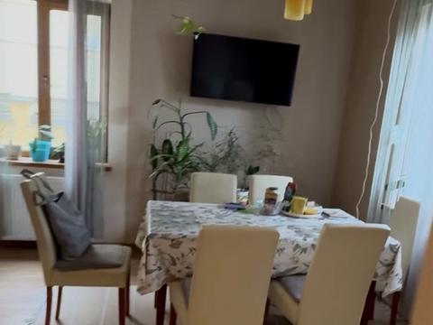 будинок за адресою Черешнева вул., 27