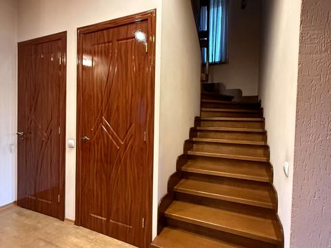 будинок за адресою Черешнева вул., 27