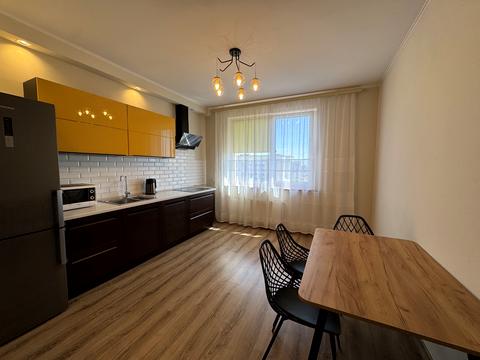 квартира за адресою Перлинна вул., 6