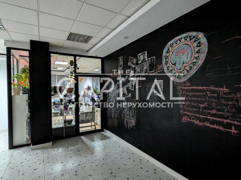 коммерческая по адресу Степана Бандери, 6