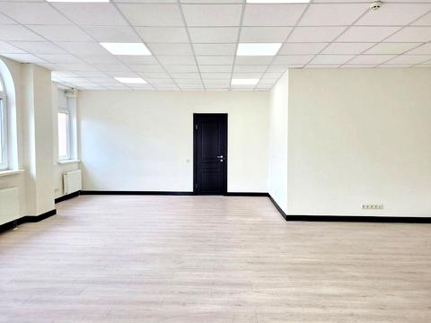 комерційна за адресою Спаська вул., 5