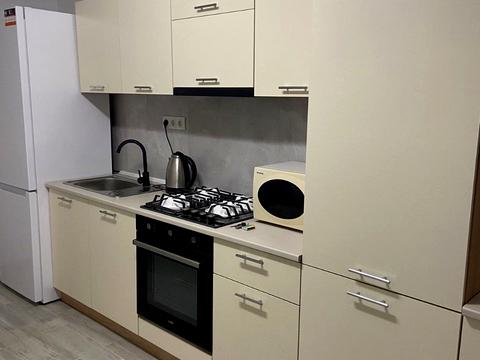 квартира за адресою Хіміків вул., 28, к.7-14