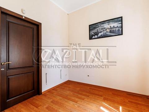 комерційна за адресою Оболонська вул., 21