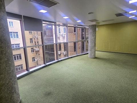 комерційна за адресою Велика Васильківська вул. (Червоноармійська), 71