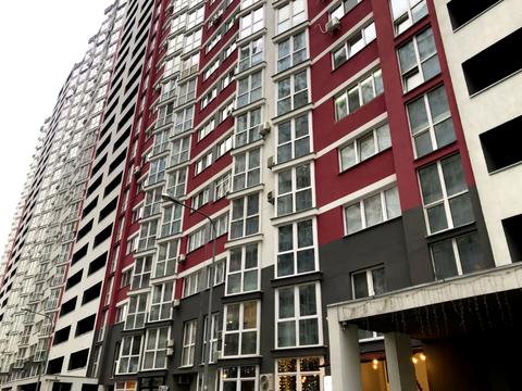 коммерческая по адресу Драгоманова ул., 2