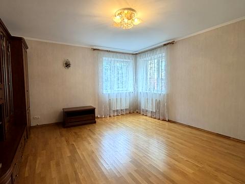 квартира за адресою Військова вул., 2