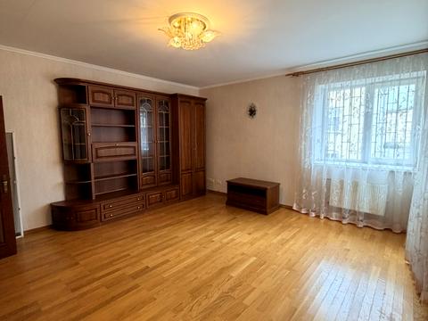 квартира за адресою Військова вул., 2