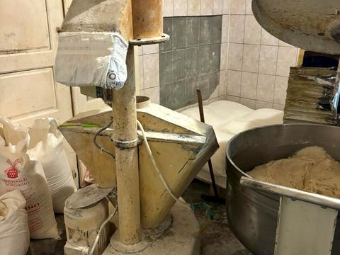 комерційна за адресою Трускавецька вул., 71