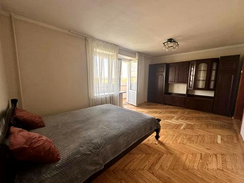 квартира за адресою Героїв Майдану вул. (Червоноармійська), 77-В