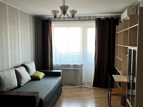 квартира за адресою Гната Юри вул., 16