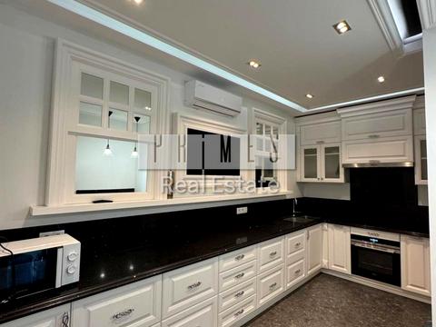 комерційна за адресою Кловський узвіз, 7a