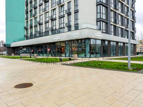 комерційна за адресою Родини Крістерів вул., 2