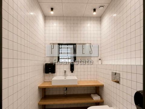 комерційна за адресою Кловський узвіз, 7a