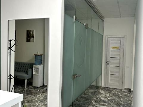 комерційна за адресою Маєра Балабана вул., 12