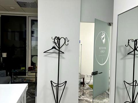 комерційна за адресою Маєра Балабана вул., 12