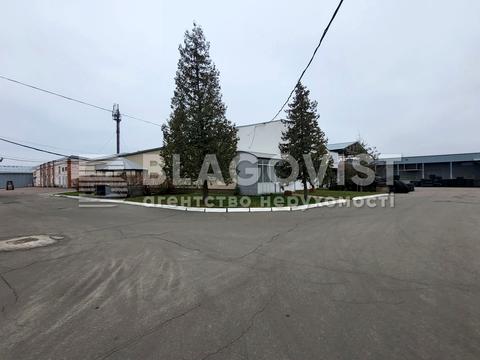 коммерческая по адресу Першого травня, 1