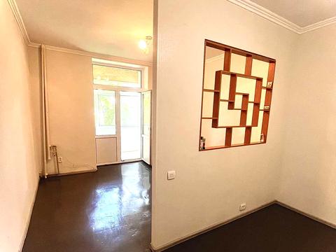 квартира за адресою Арсенія Тарковського вул. (Володарського), 14