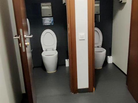 комерційна за адресою Мечникова вул. (Кловський), 2 а