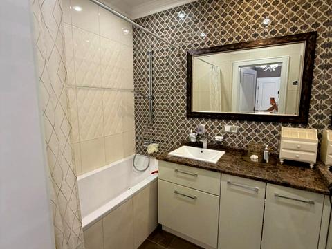 квартира за адресою Жасминова вул., 5б