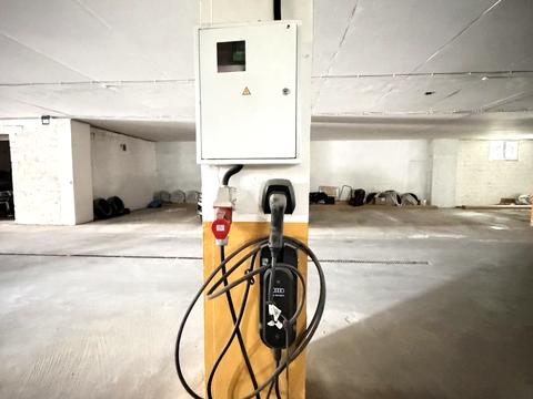 квартира за адресою Жасминова вул., 5б