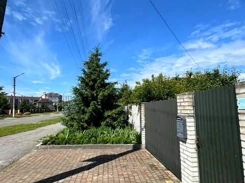 дом по адресу Покровська ул., 57