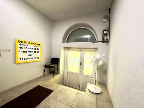 комерційна за адресою Робоча вул., 168