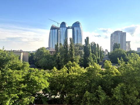 квартира за адресою Євгена Коновальця вул. (Щорса), 44-А