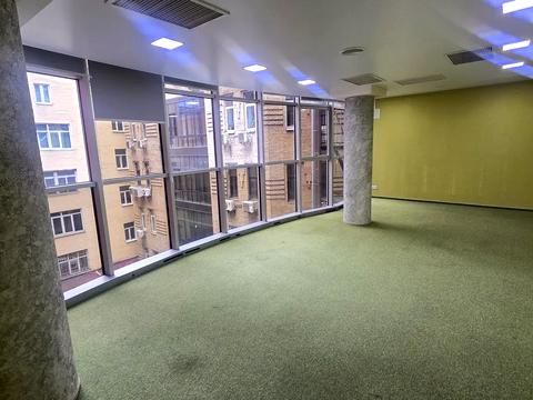 комерційна за адресою Велика Васильківська вул. (Червоноармійська), 60