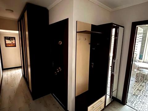 квартира за адресою Академіка Булаховського вул., 38