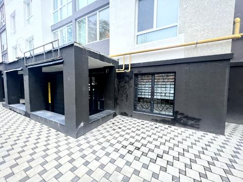 комерційна за адресою Матвія Донцова вул. (Тургенєвська), 15