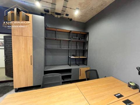 комерційна за адресою Київ, Жилянська вул., 68