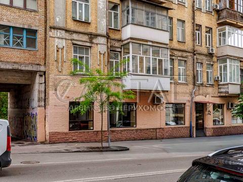 комерційна за адресою Бульварно-Кудрявська вул. (Воровського), 43-А