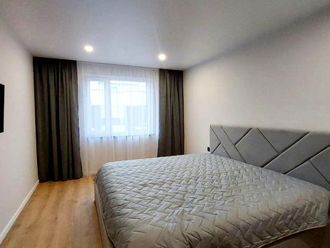 квартира за адресою Степана Бандери вул., 77-Б