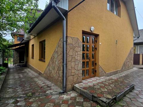 будинок за адресою Чернівці, Гречаного вул., 32а