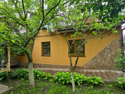 будинок за адресою Чернівці, Гречаного вул., 32а