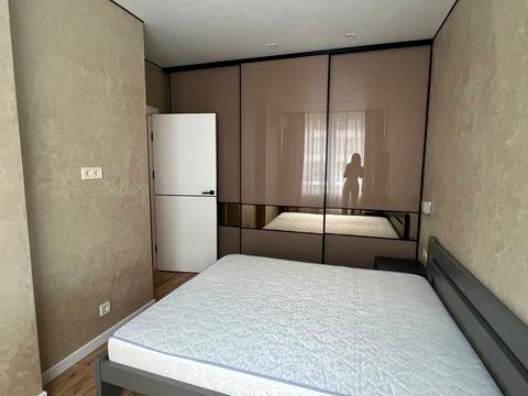 квартира за адресою Салютна вул., 2к5