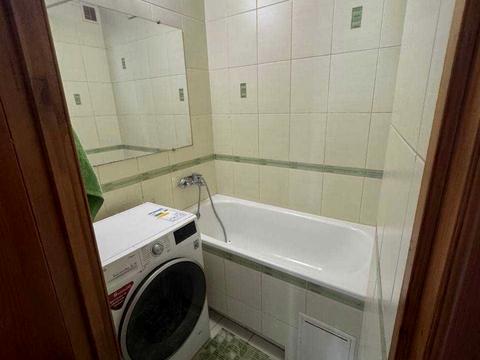 квартира за адресою Дніпро, Богдана Хмельницького просп. (Героїв Сталінграда), 63