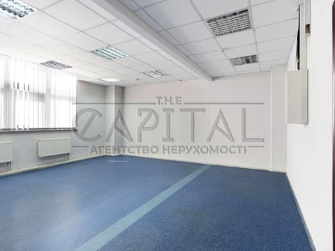комерційна за адресою Здолбунівська вул., 7-А