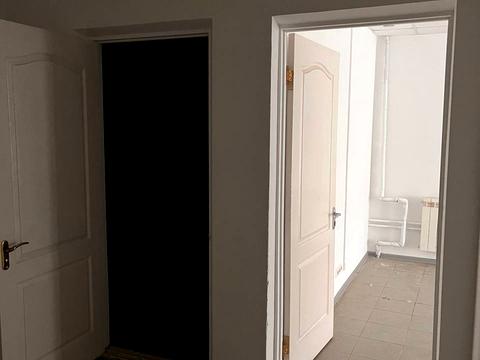 комерційна за адресою Ахсарова вул., 16